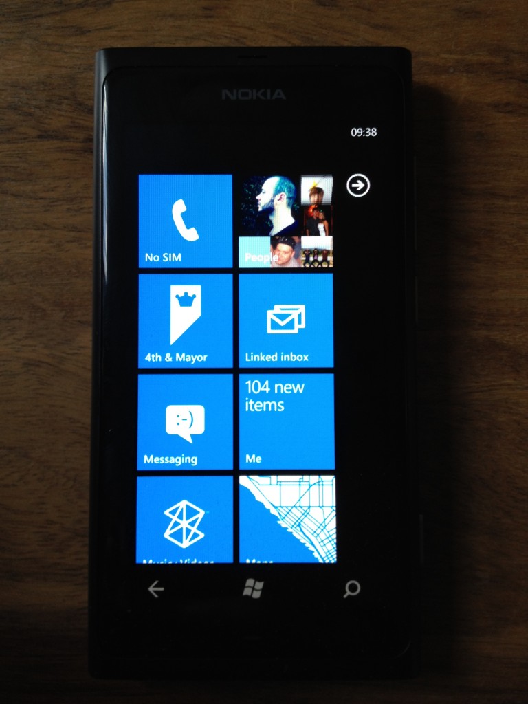 Nokia Lumia 800 Nokia Lumia 800